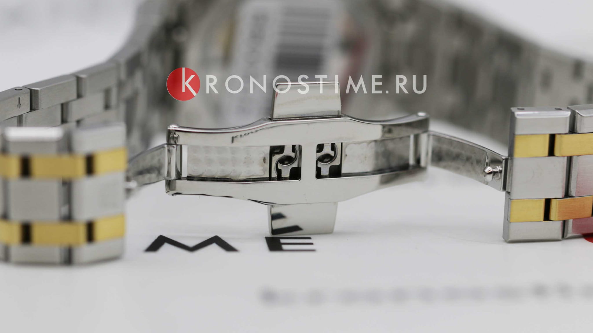 Maurice Lacroix Maurice Lacroix Aikon Automatic AI6006-PVY13-450-1  — детали корпуса и сталь c pvd покрытием